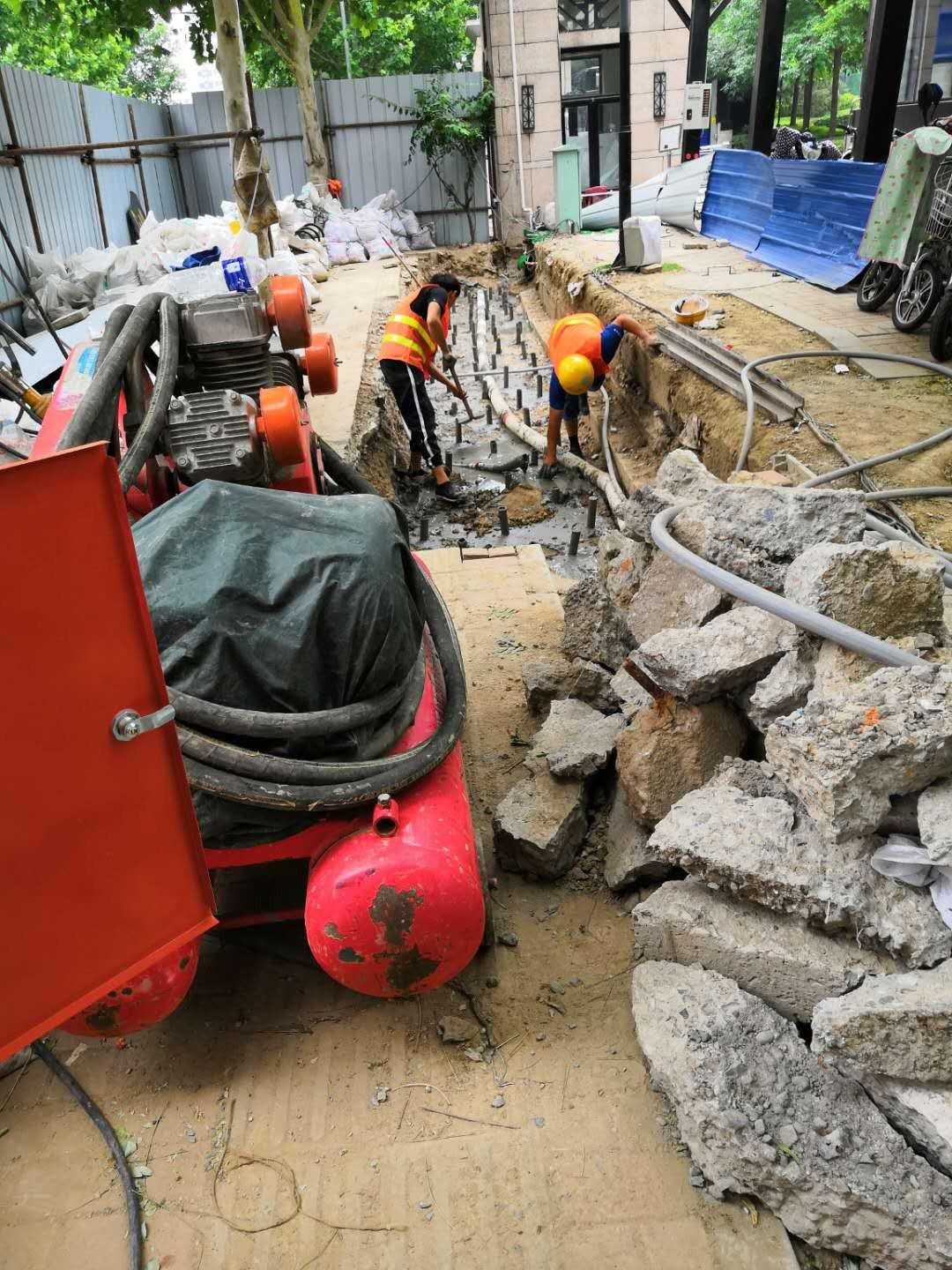 下陆地基加固解决房子的地基下沉问题